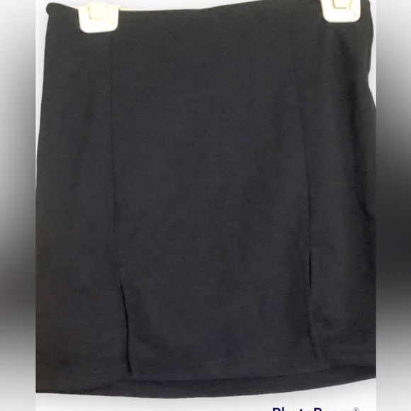 Black Split Hem Mini skirt - Picture 5 of 7
